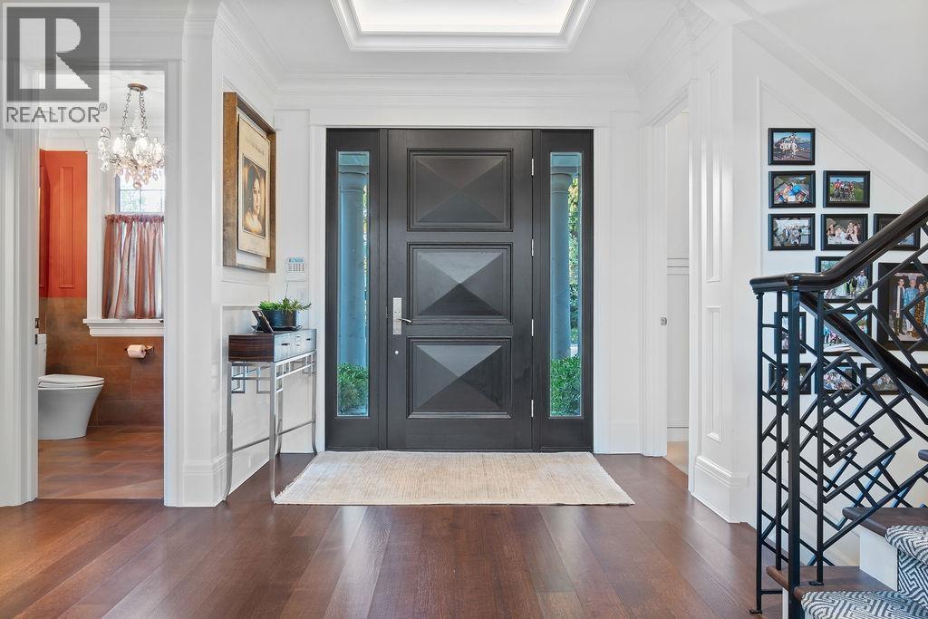 Photo 13 of 8112 Government Road, Burnaby BC