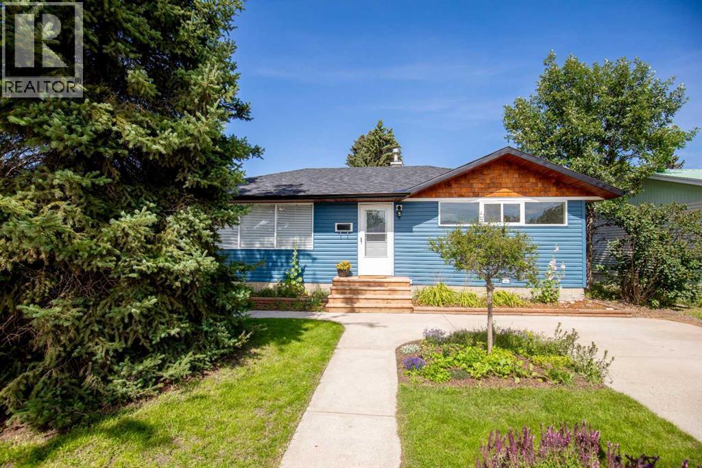Photo 29 of 4912 43 Street, Innisfail AB