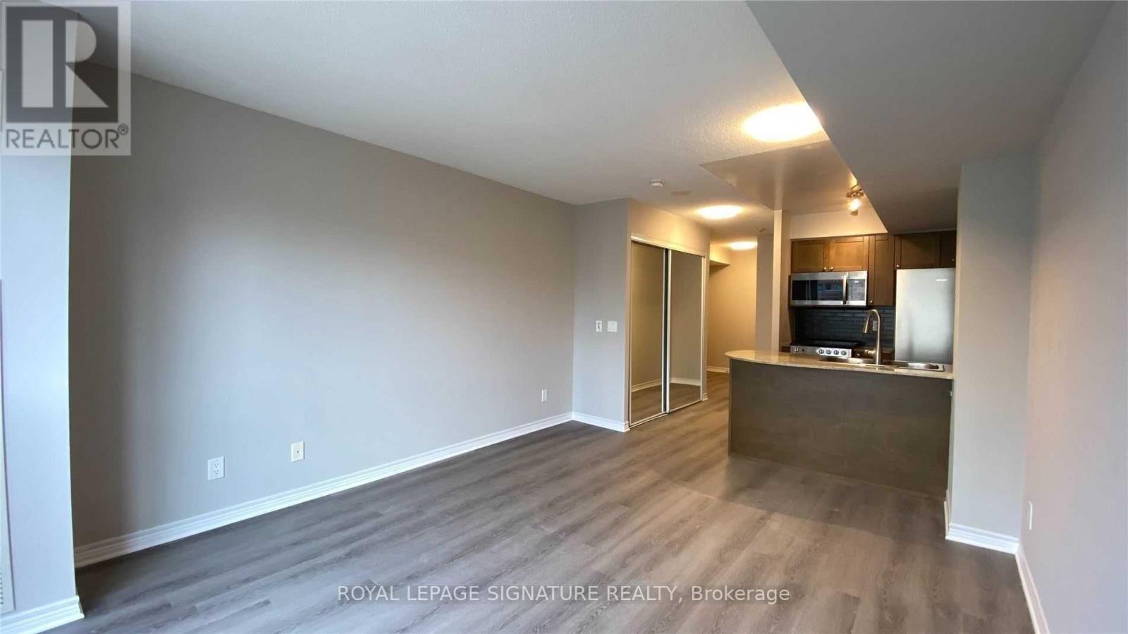 Photo 14 of 1215 763 Bay Street, Toronto ON