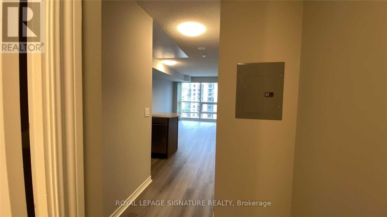 Photo 6 of 1215 763 Bay Street, Toronto ON
