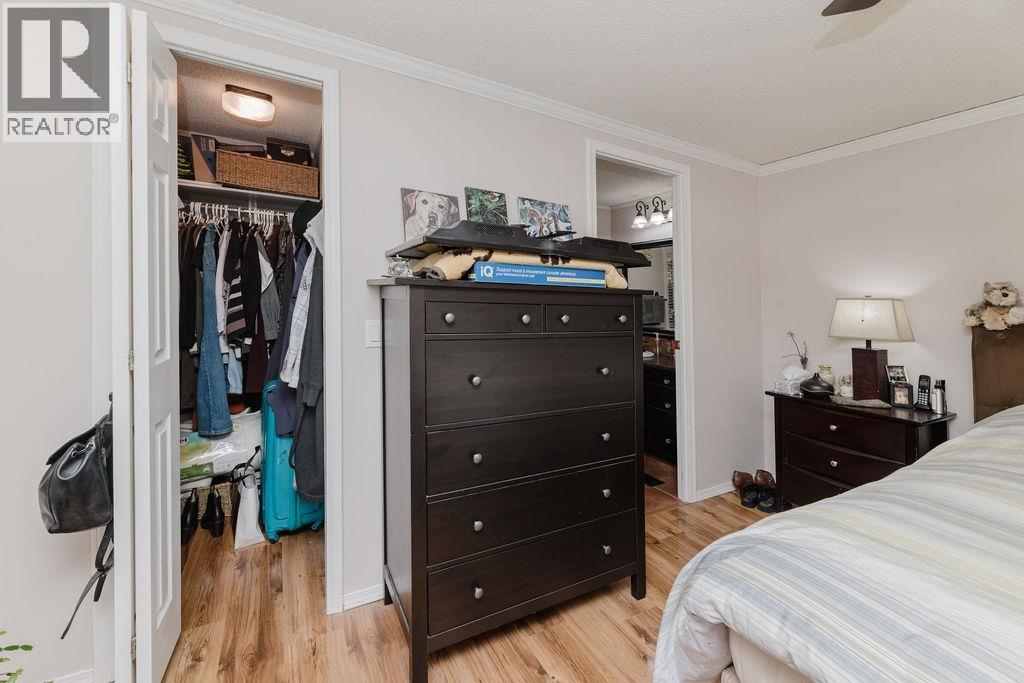 83 1413 SUNSHINE COAST HIGHWAY, Gibsons