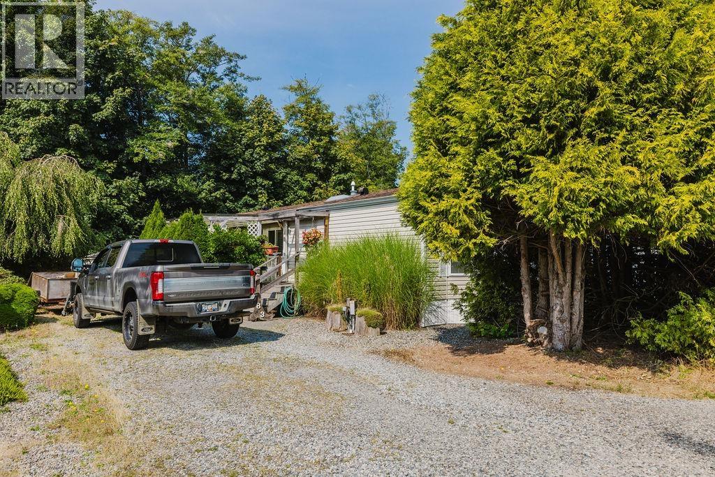 83 1413 SUNSHINE COAST HIGHWAY, Gibsons