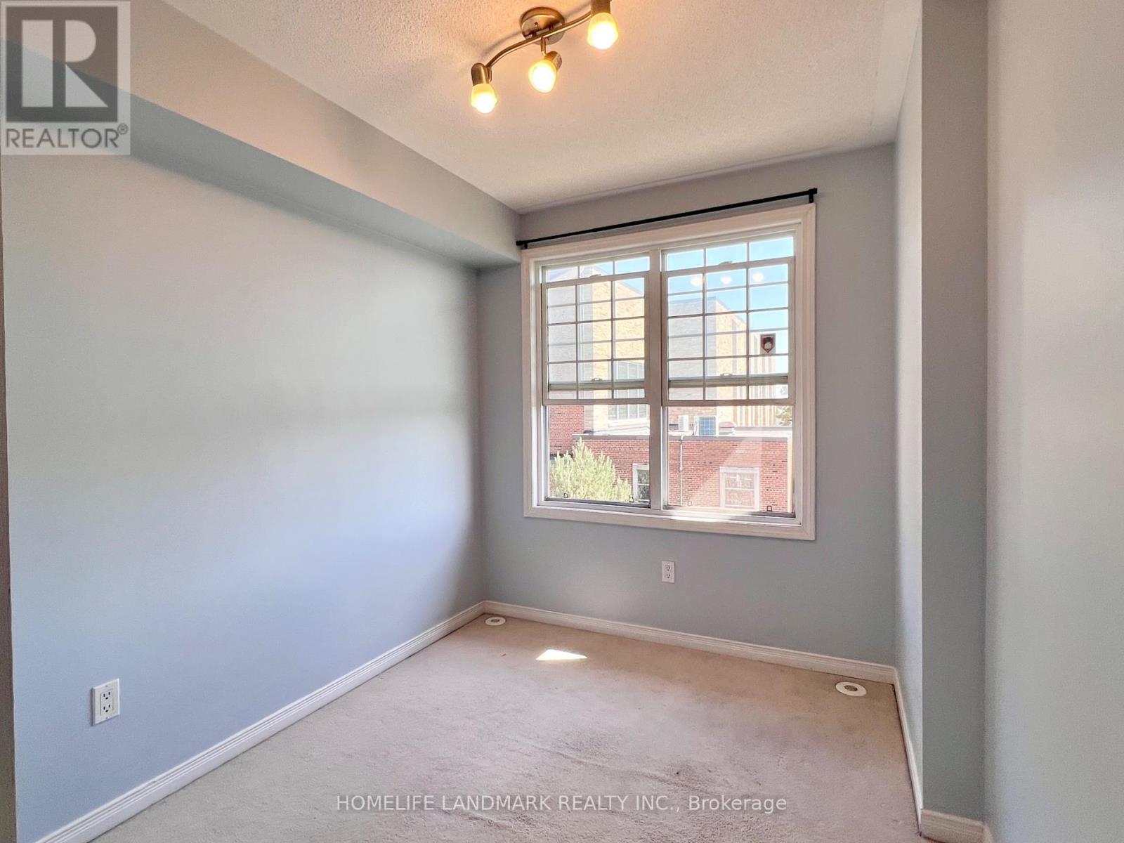 Photo 18 of 310 35 Strangford Lane, Toronto ON