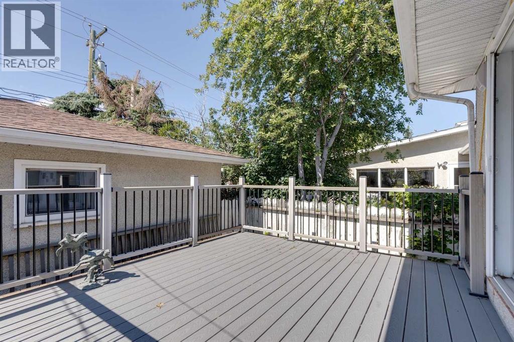 Photo 35 of 419 Woodland Crescent Se, Calgary AB