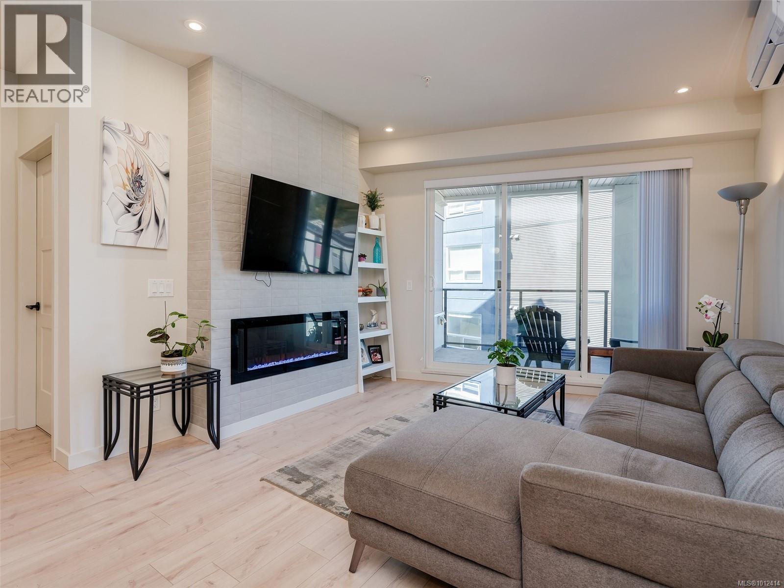 Photo 2 of 406 958 Pharoah Mews, Langford BC