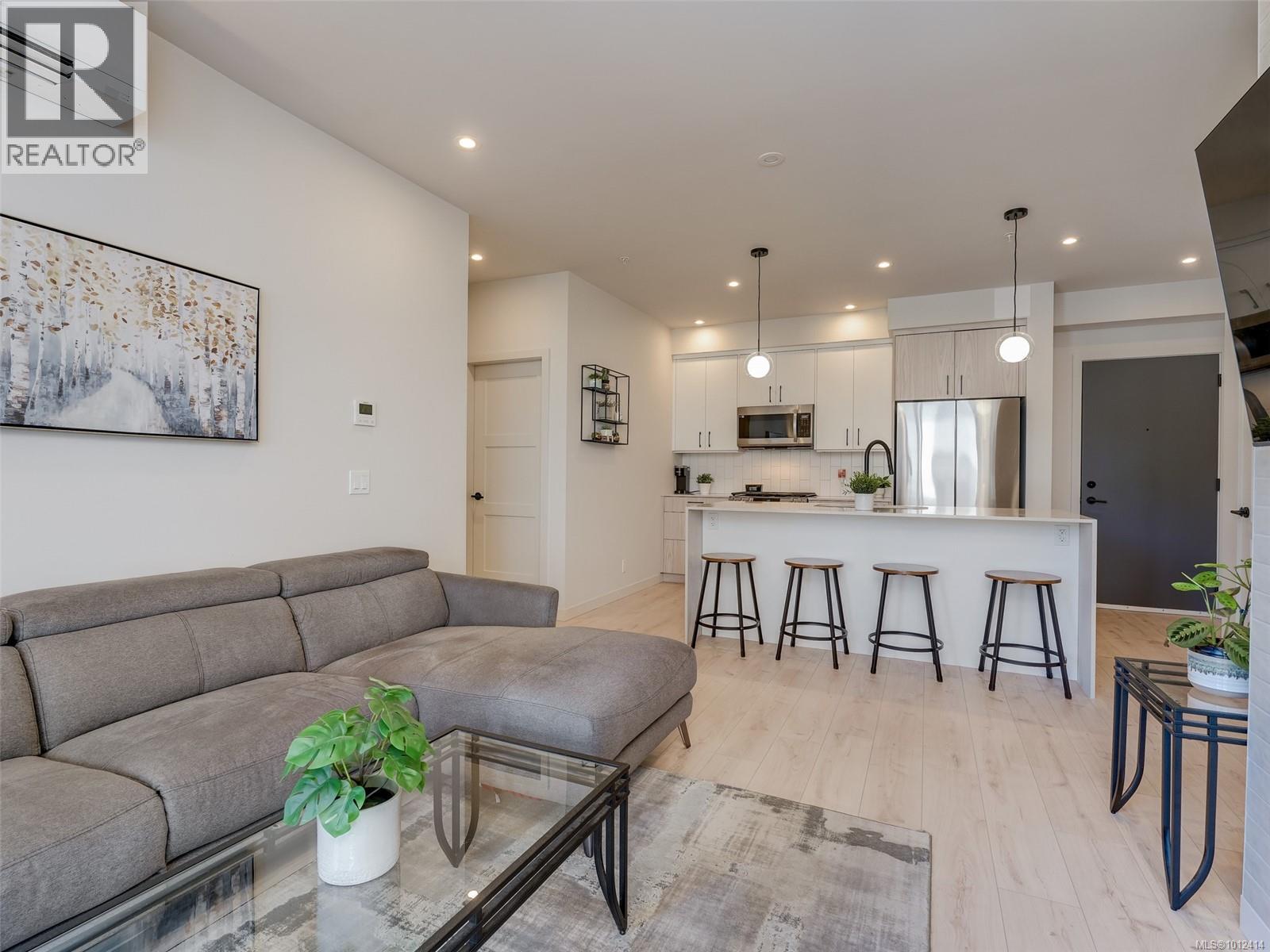 Photo 4 of 406 958 Pharoah Mews, Langford BC