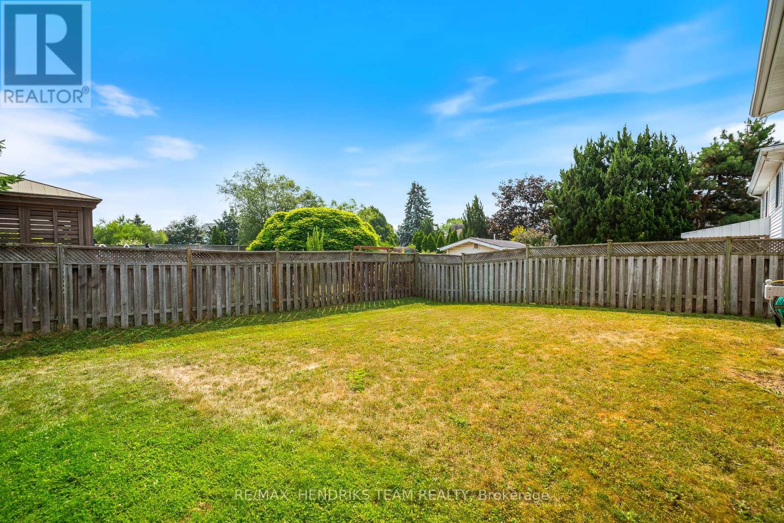 Photo 31 of 198 First Street Louth, St Catharines ON