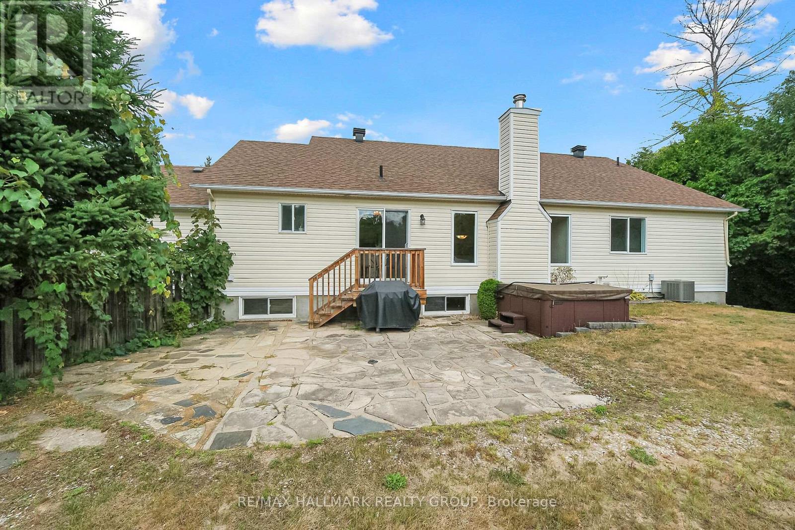 Photo 11 of 207 Northcote Drive, Beckwith ON