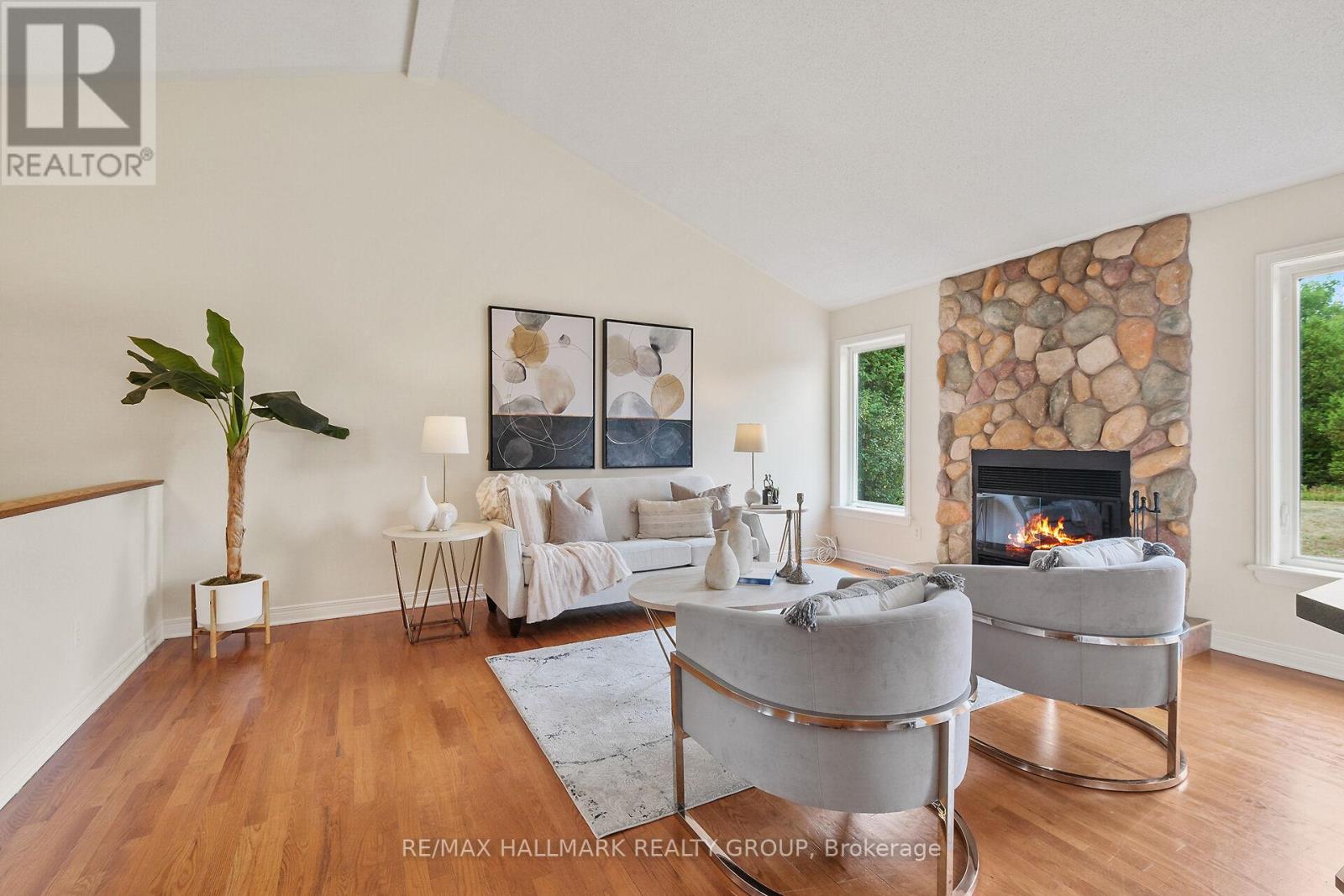 Photo 18 of 207 Northcote Drive, Beckwith ON