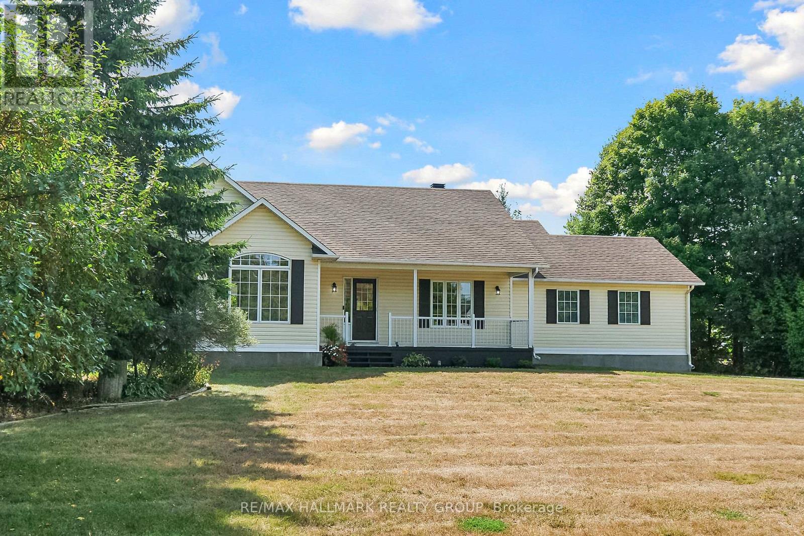 Photo 2 of 207 Northcote Drive, Beckwith ON