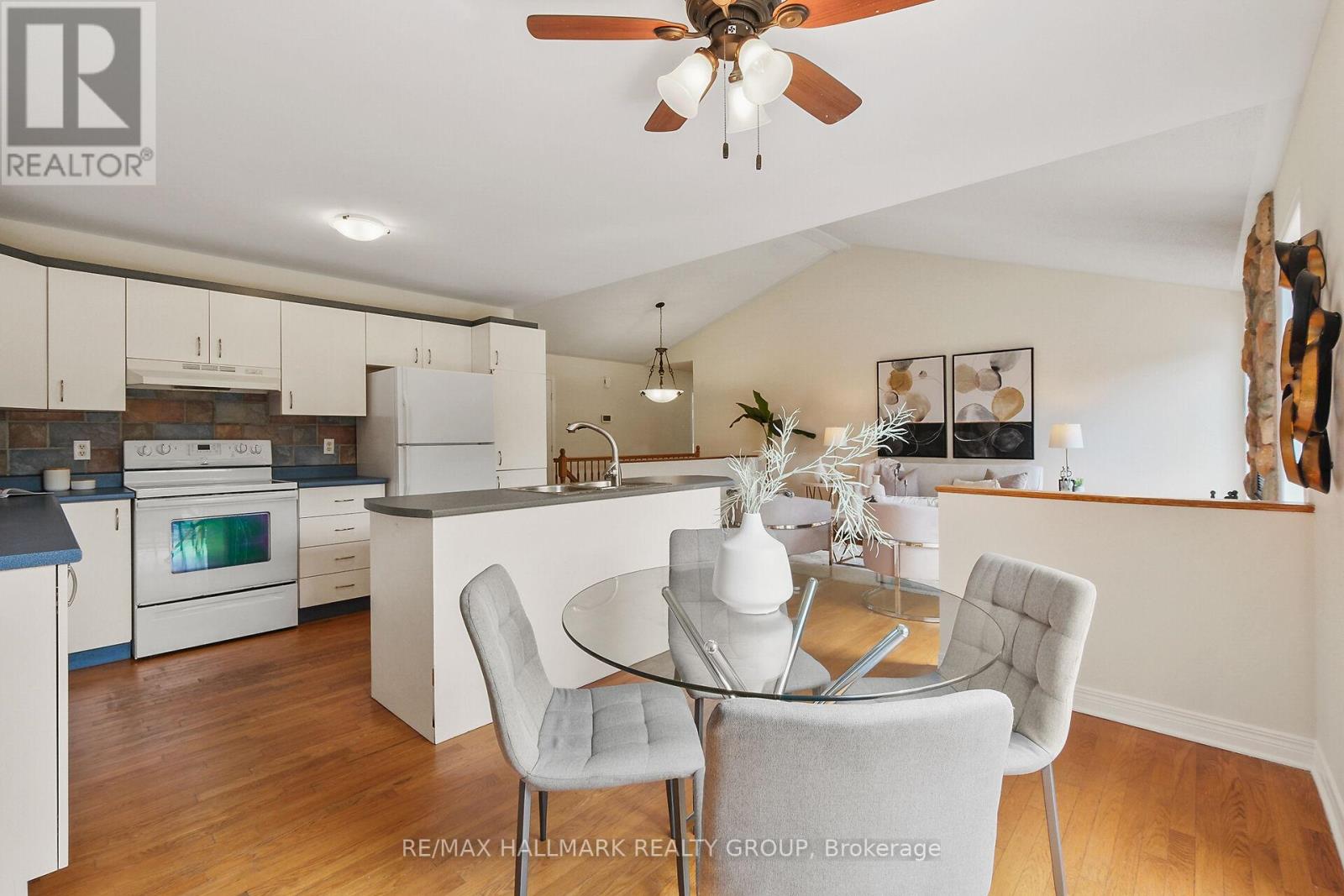 Photo 33 of 207 Northcote Drive, Beckwith ON