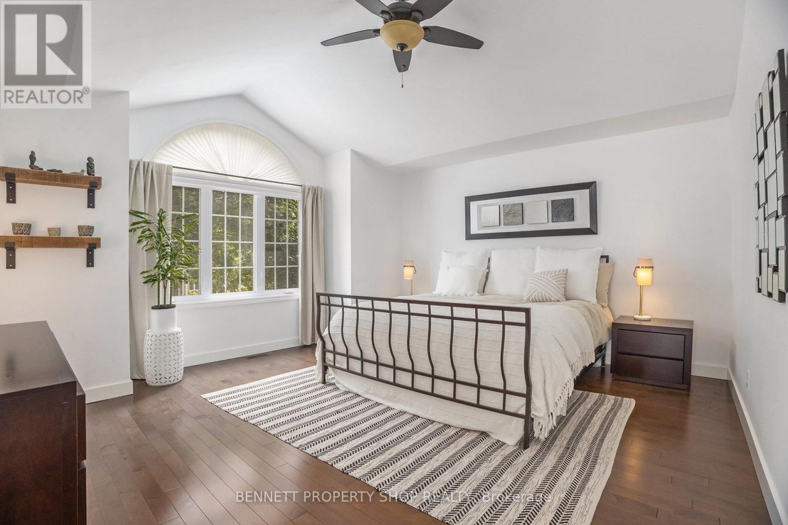 Photo 14 of 5885 Gladewoods Place, Ottawa ON