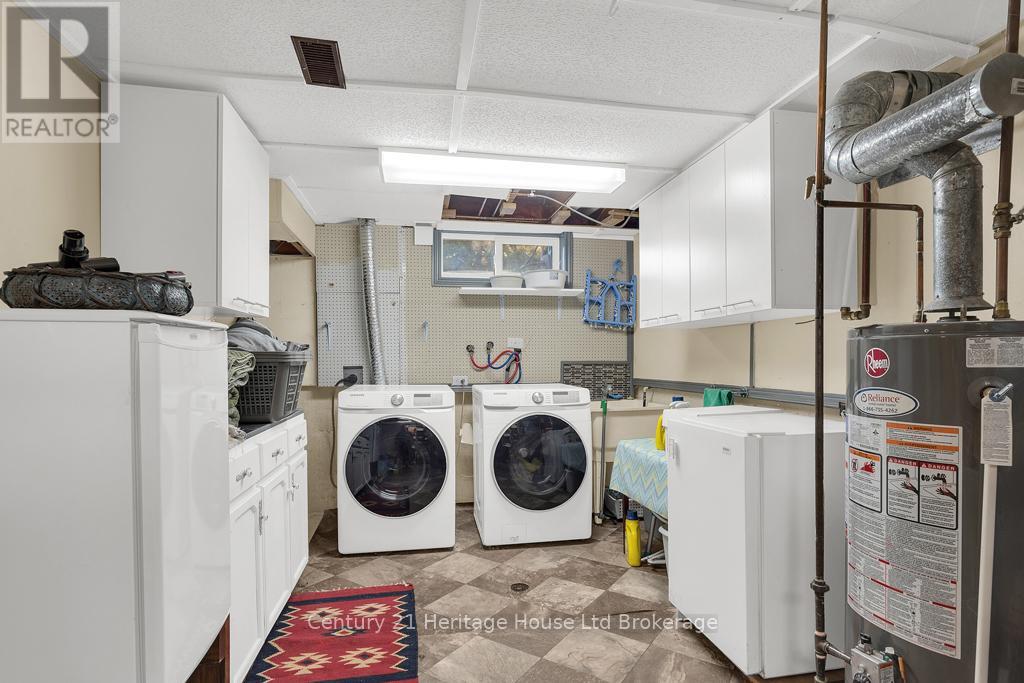 Photo 18 of 84 Denrich Avenue, Tillsonburg ON