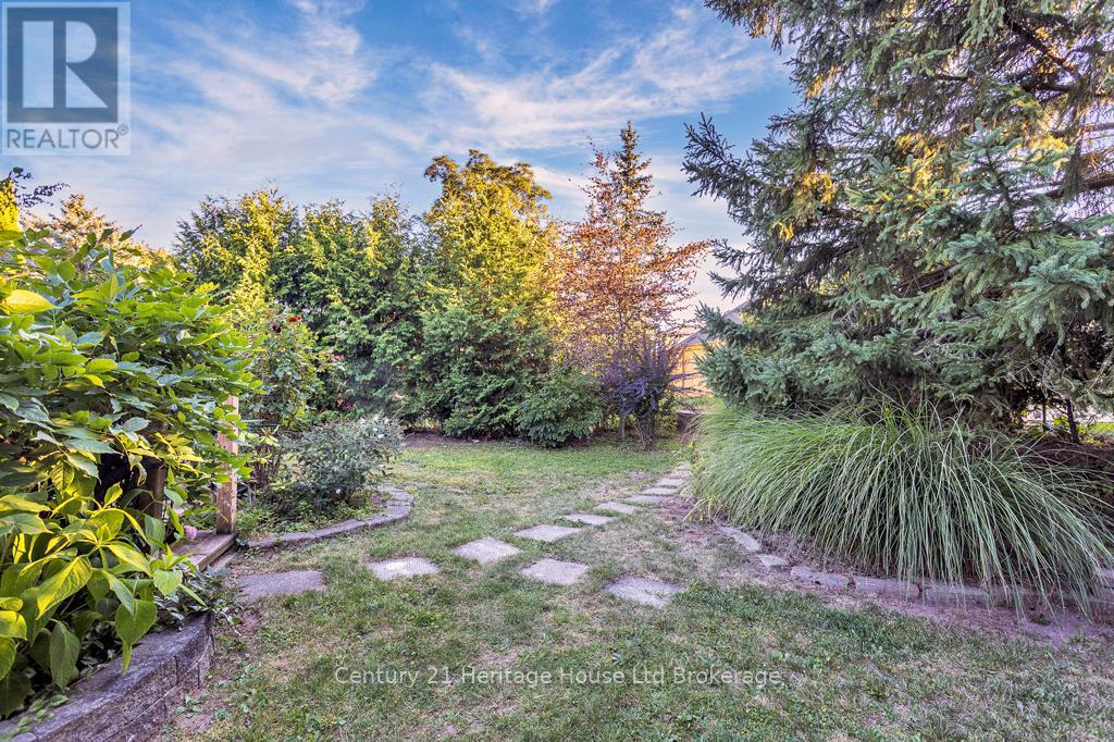 Photo 24 of 84 Denrich Avenue, Tillsonburg ON