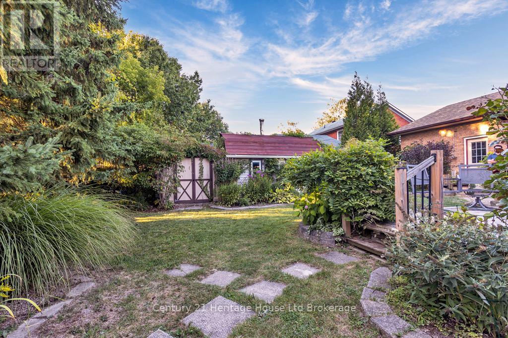 Photo 25 of 84 Denrich Avenue, Tillsonburg ON