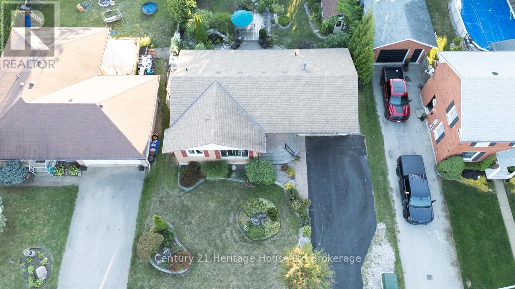 Photo 34 of 84 Denrich Avenue, Tillsonburg ON
