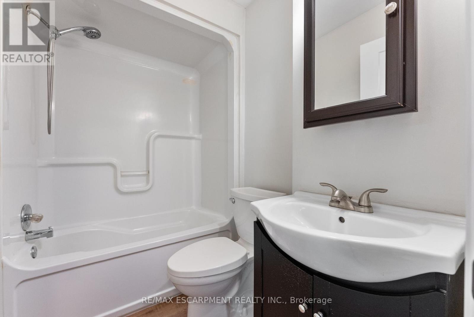 Photo 29 of 208 East Avenue N, Hamilton ON