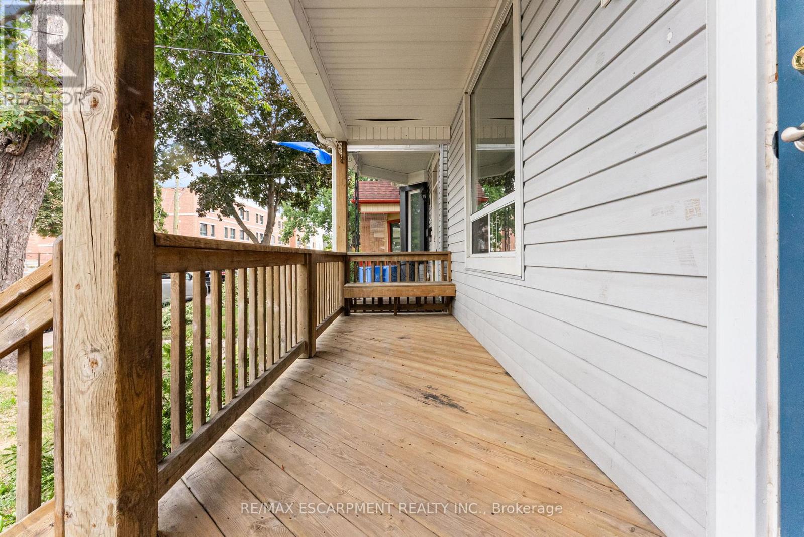 Photo 4 of 208 East Avenue N, Hamilton ON