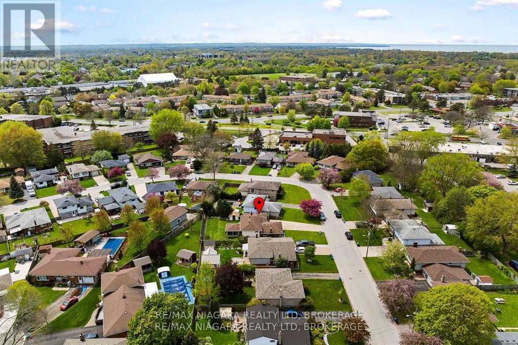 Photo 27 of 36 Bendingroad Crescent, St Catharines ON
