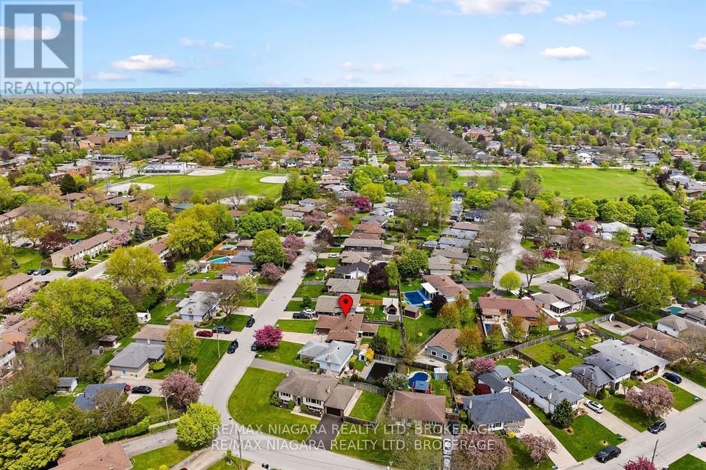 Photo 28 of 36 Bendingroad Crescent, St Catharines ON