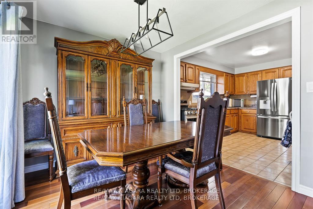 Photo 8 of 36 Bendingroad Crescent, St Catharines ON