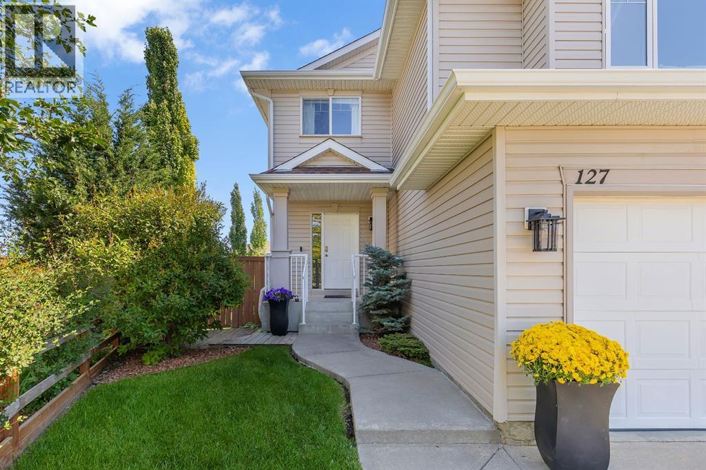 Photo 2 of 127 Citadel Estates Place Nw, Calgary AB