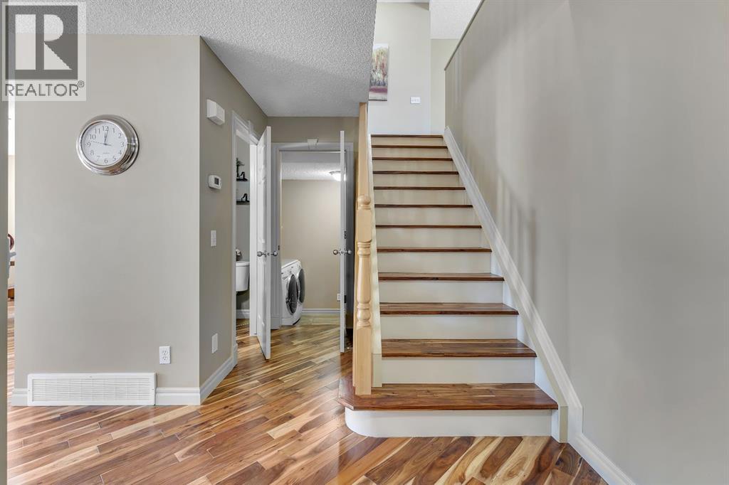 Photo 4 of 127 Citadel Estates Place Nw, Calgary AB