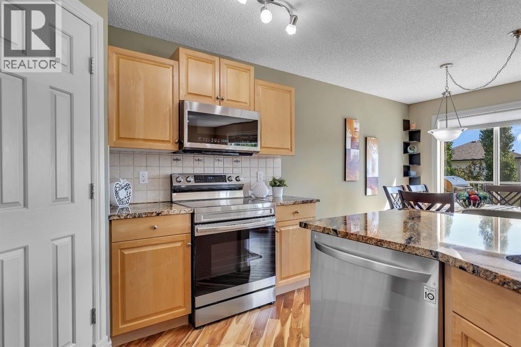 Photo 9 of 127 Citadel Estates Place Nw, Calgary AB