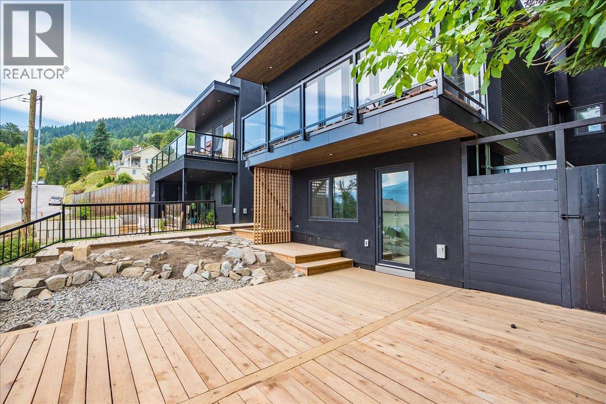 Photo 62 of 616 Richards Street Unit A, Nelson BC