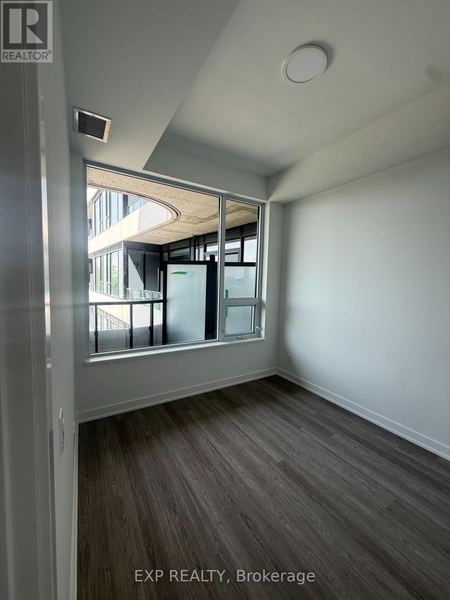 Photo 14 of 535 8188 Yonge St, Vaughan ON