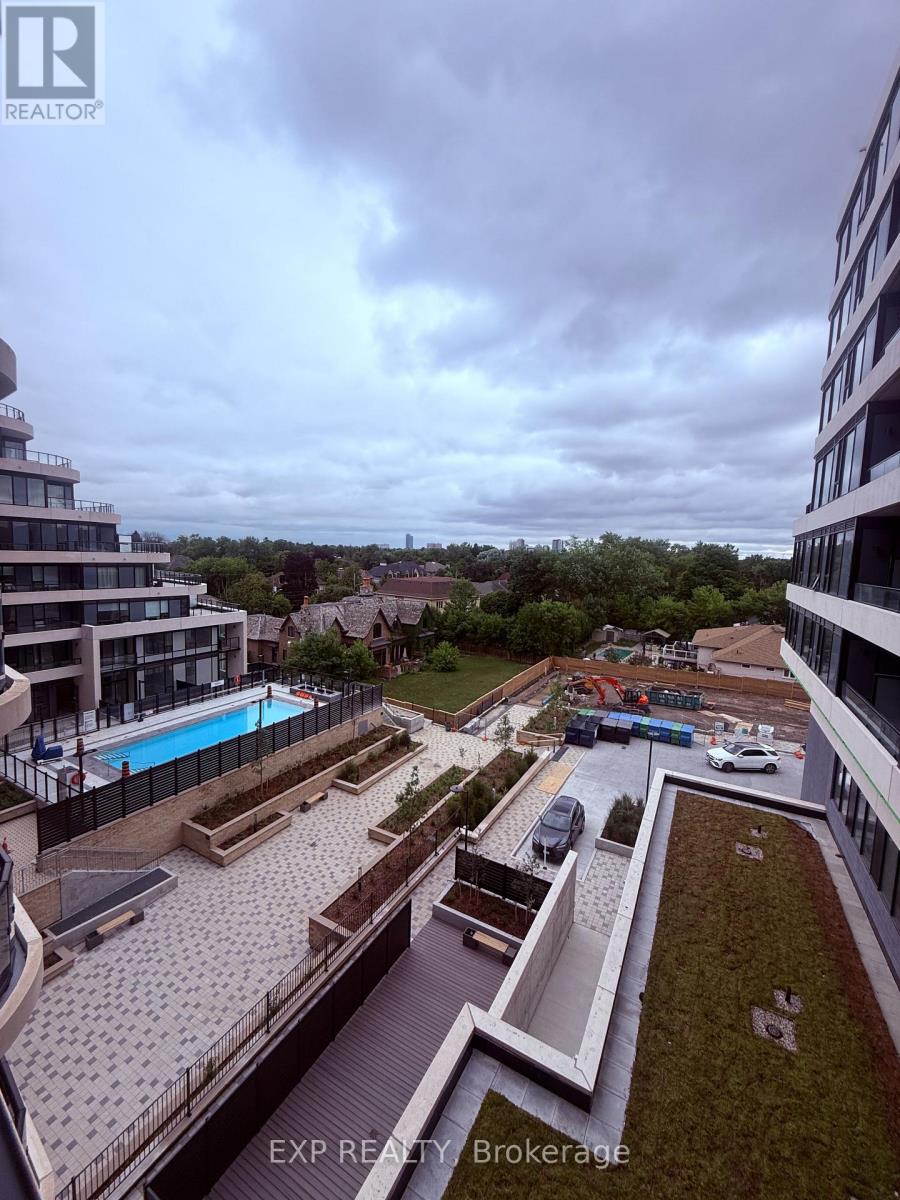 Photo 19 of 535 8188 Yonge St, Vaughan ON