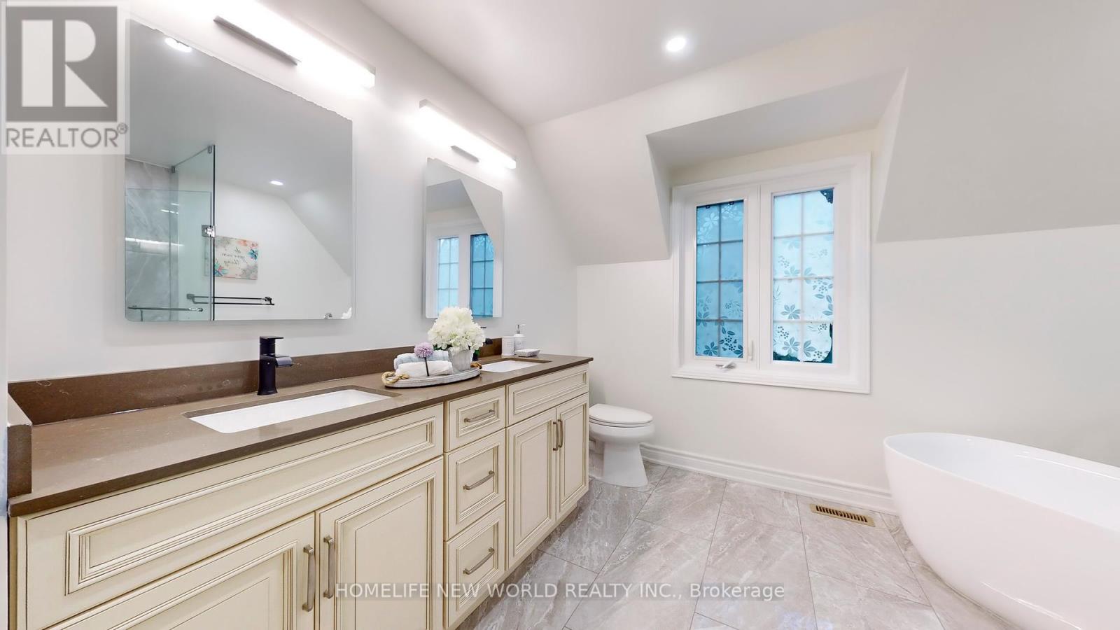 Photo 22 of 3 Athens Drive, Markham ON