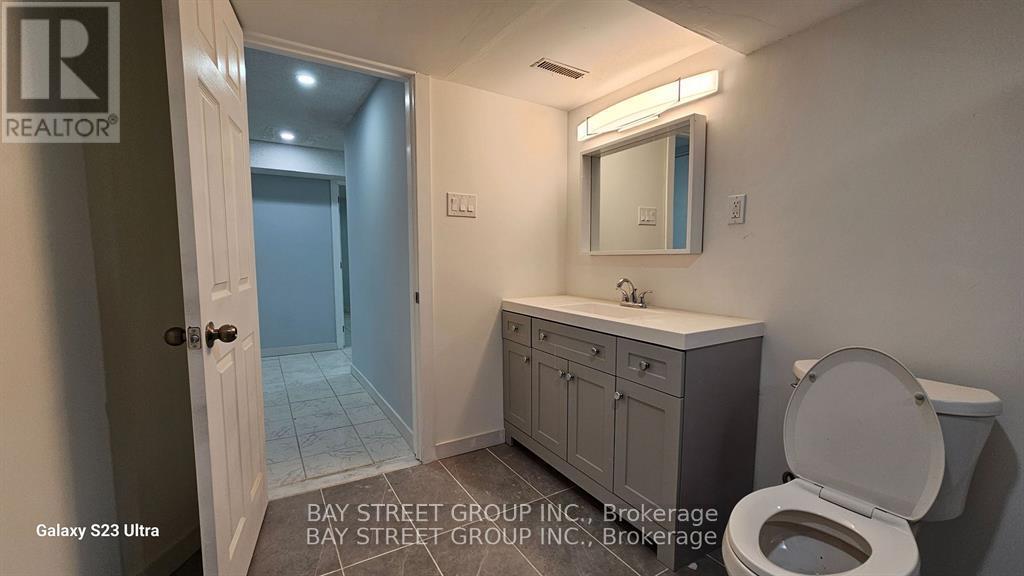 Photo 11 of Basemen 627 Aberdeen Avenue N, Vaughan ON