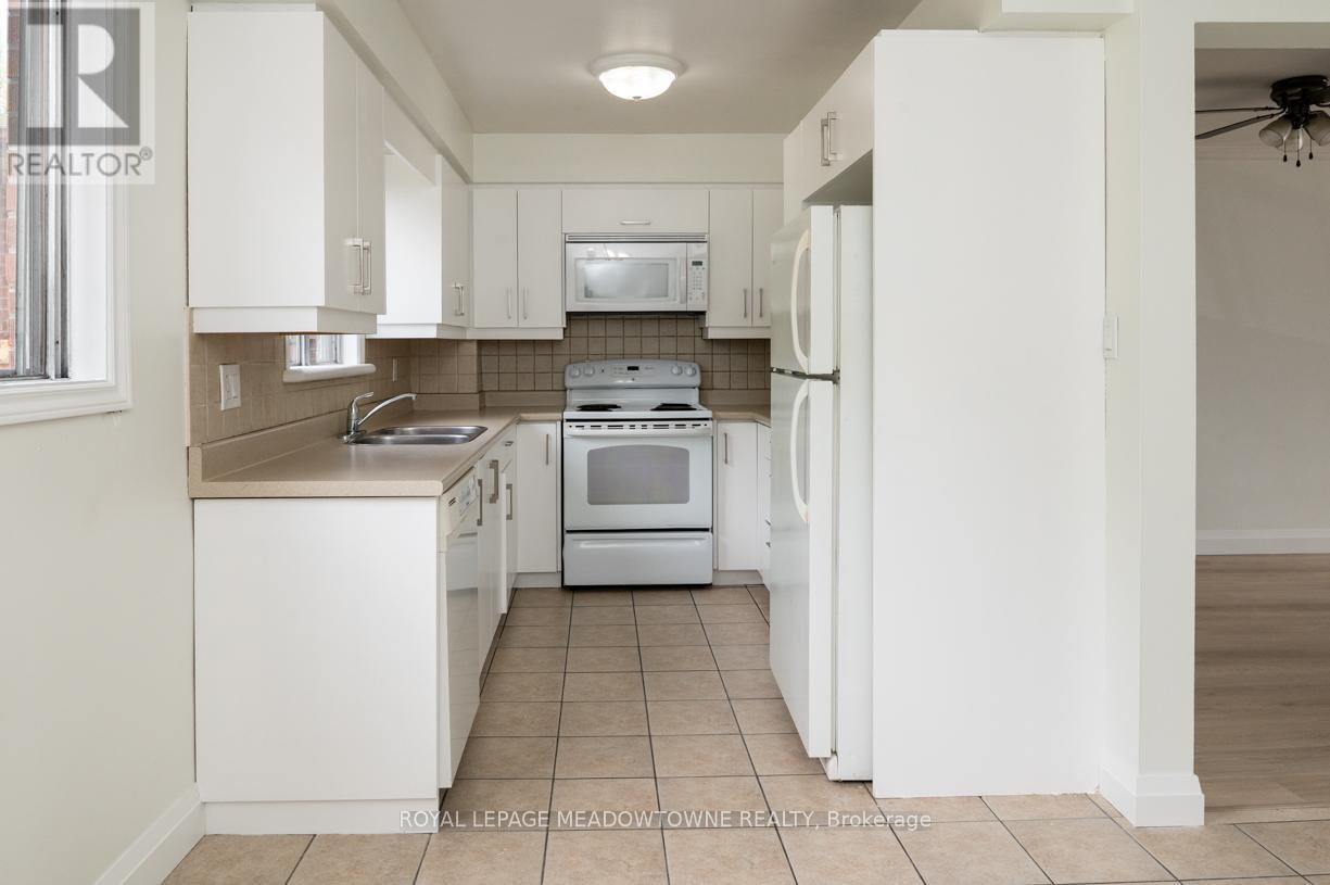 Photo 14 of 515 Ettridge Court, Mississauga ON
