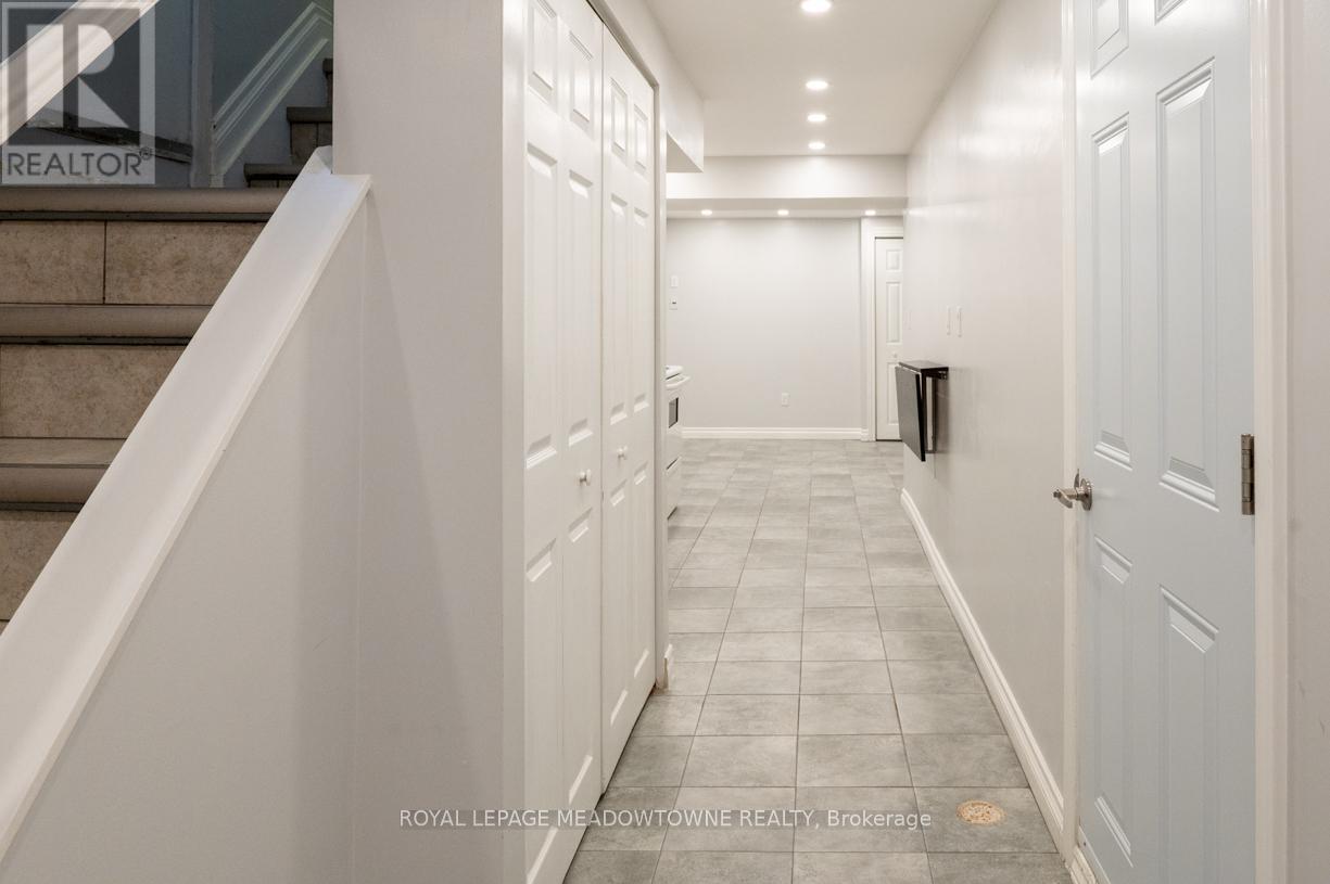 Photo 27 of 515 Ettridge Court, Mississauga ON