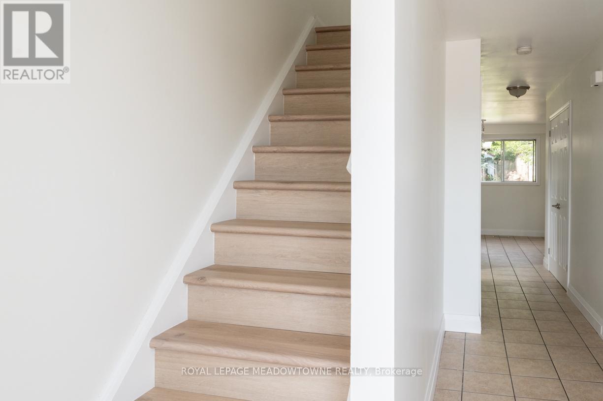 Photo 9 of 515 Ettridge Court, Mississauga ON