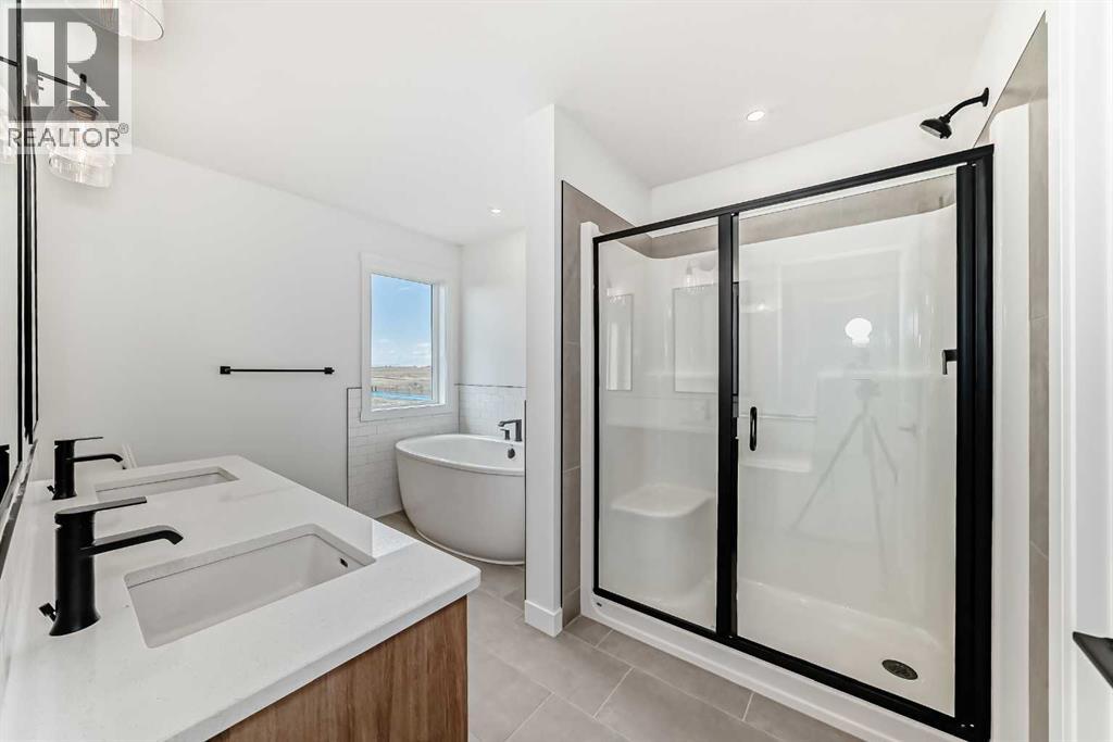 Photo 22 of 116 Southbow Village Way, Cochrane AB