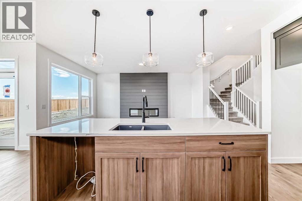 Photo 5 of 116 Southbow Village Way, Cochrane AB