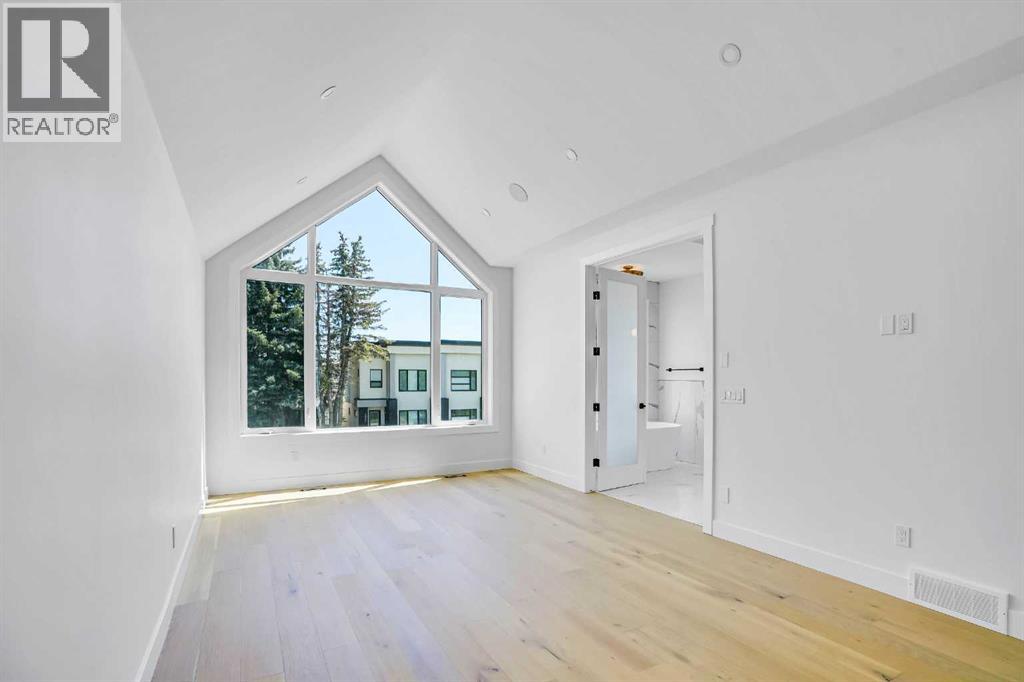 Photo 21 of 2823 29 Street Sw, Calgary AB