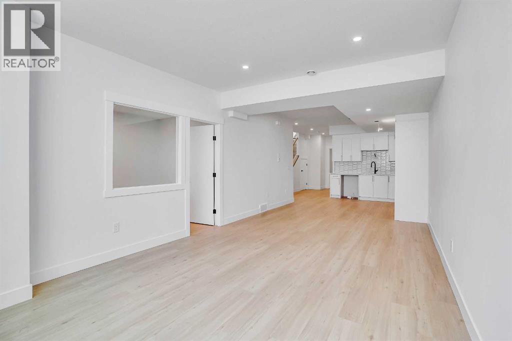 Photo 16 of 2823 29 Street Sw, Calgary AB