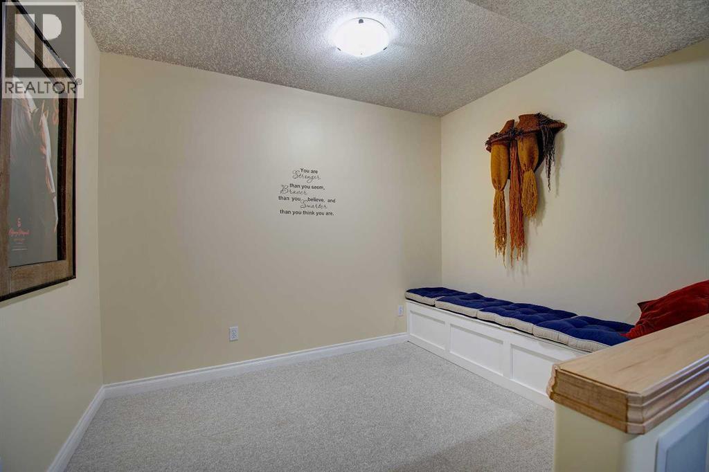 Photo 34 of 11 Sienna Ridge Bay Sw, Calgary AB