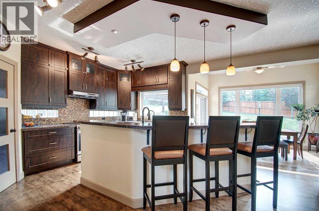 Photo 7 of 11 Sienna Ridge Bay Sw, Calgary AB