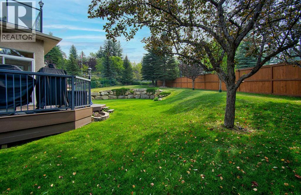 Photo 38 of 11 Sienna Ridge Bay Sw, Calgary AB