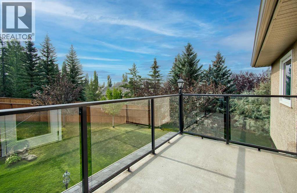 Photo 24 of 11 Sienna Ridge Bay Sw, Calgary AB