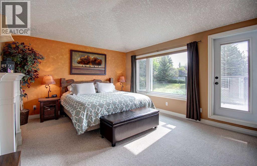 Photo 19 of 11 Sienna Ridge Bay Sw, Calgary AB