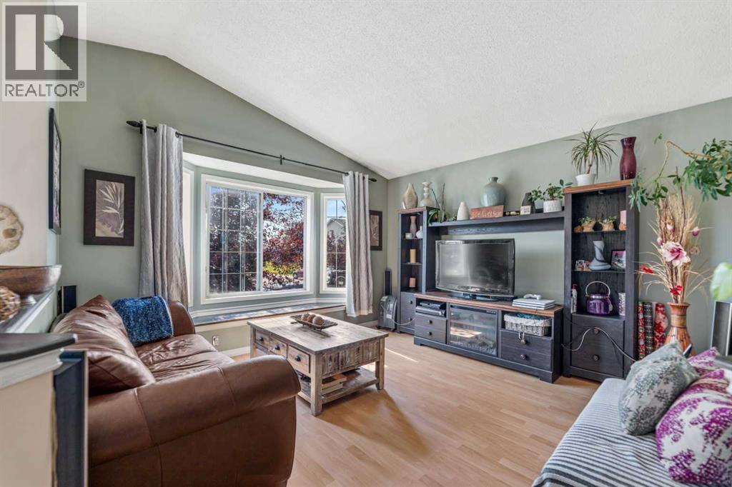Photo 6 of 113 Martin Crossing Way Ne, Calgary AB