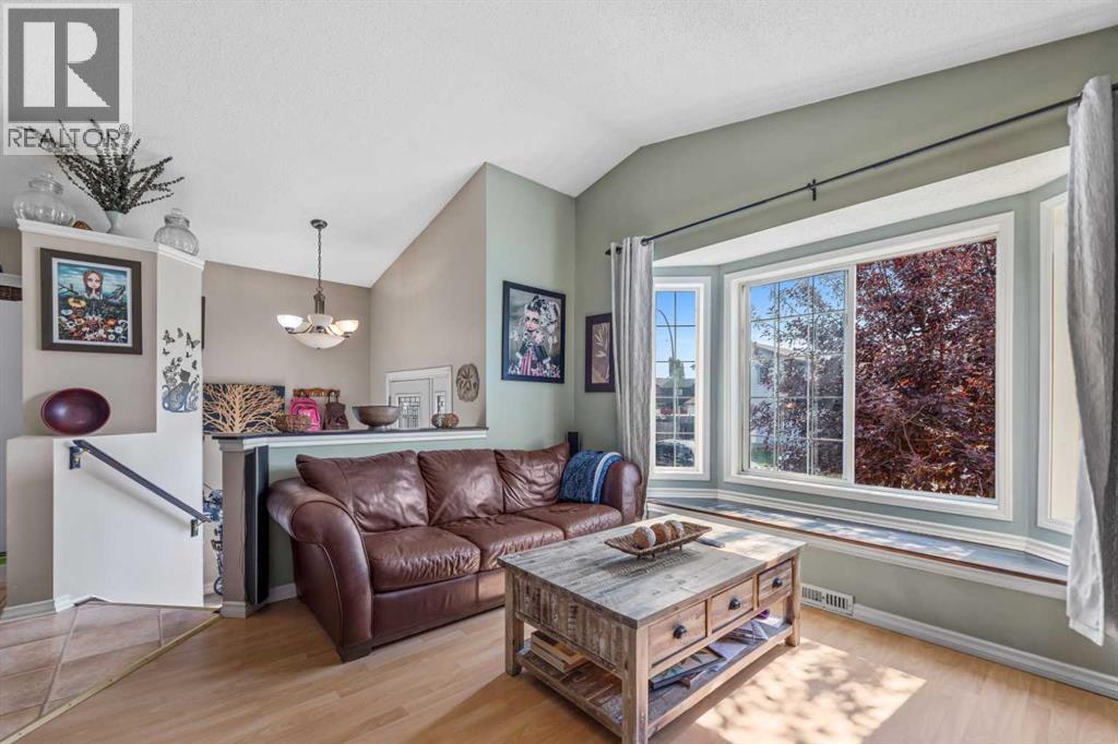 Photo 7 of 113 Martin Crossing Way Ne, Calgary AB