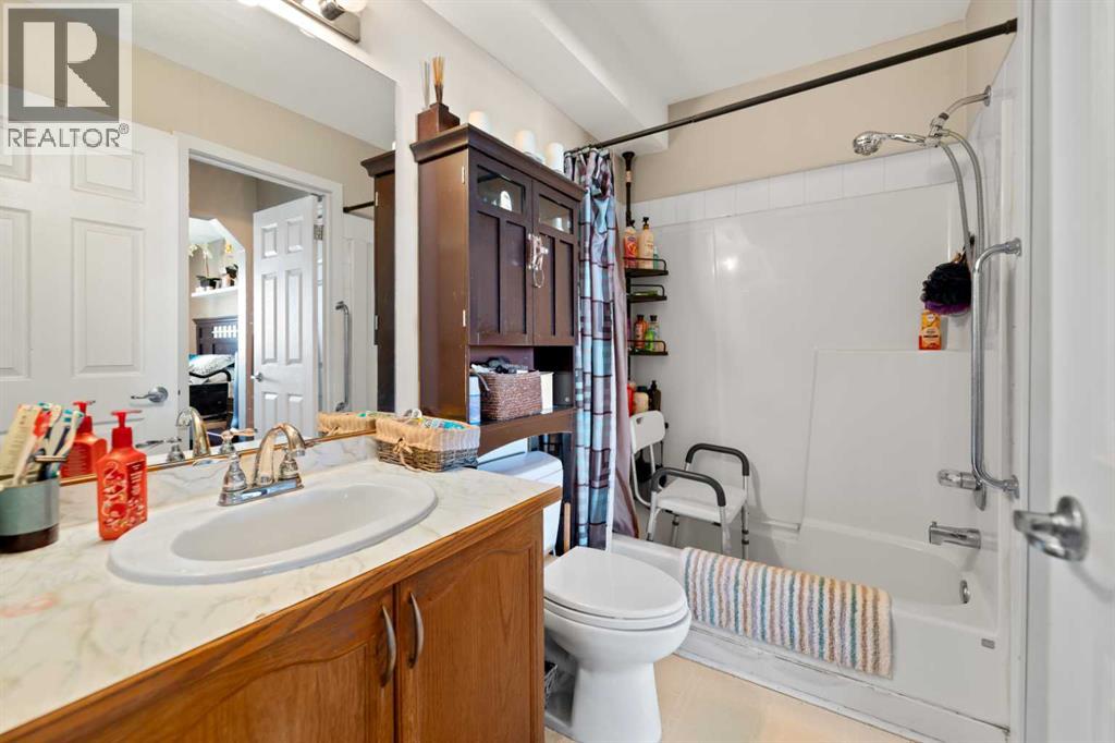 Photo 19 of 113 Martin Crossing Way Ne, Calgary AB