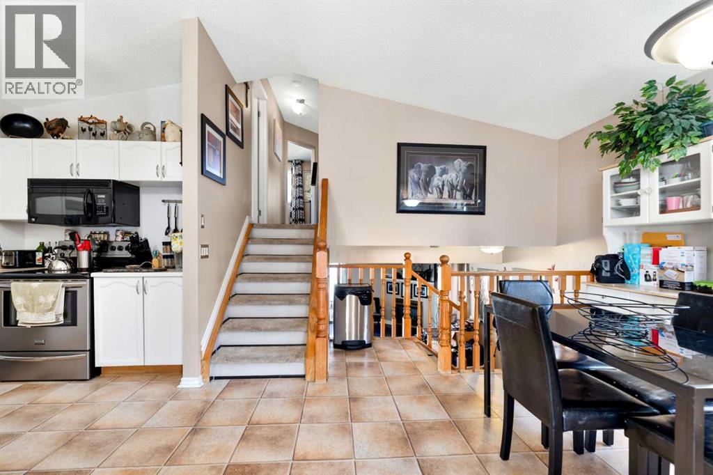 Photo 16 of 113 Martin Crossing Way Ne, Calgary AB
