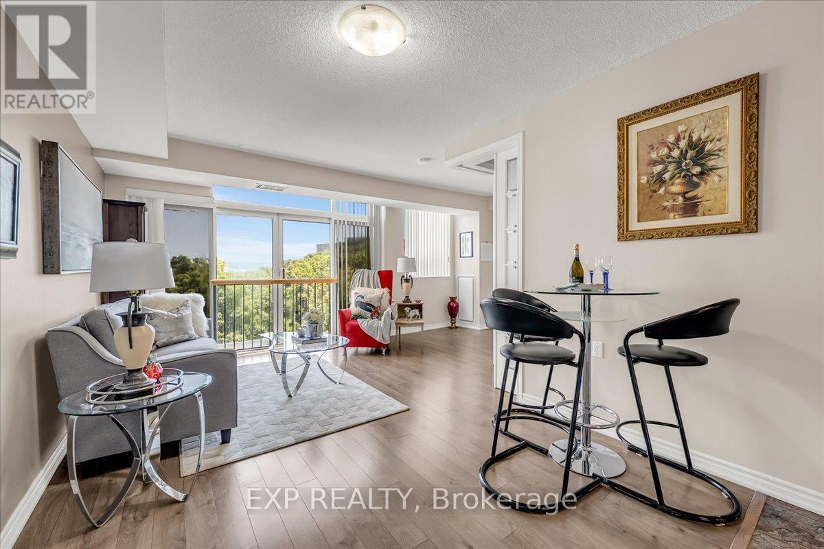 Photo 9 of 607 200 Burnhamthrope Road E, Mississauga ON